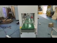 Caja de paso motorizada de tres etapas con puerta elevadora para transferencia en sala limpia