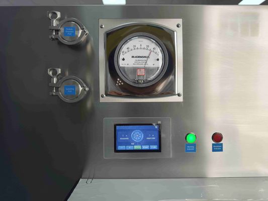 Caja de pases de flujo laminar de puerta automática. Transferencia sin contacto HEPA filtrada para zonas críticas.